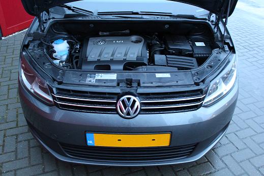 Rijervaring Chiptuning Volkswagen Touran 1.6 TDI 105 PK Voorkant