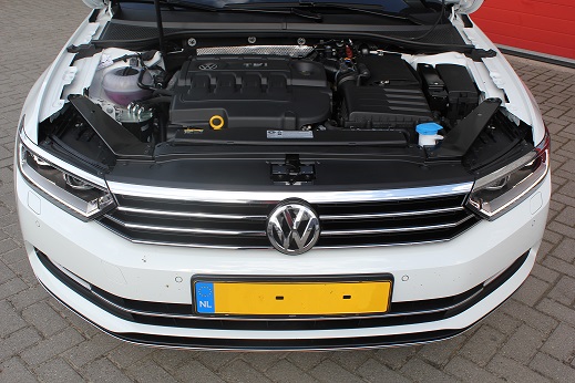 Rijervaring Chiptuning Volkswagen Passat 1.6 TDi 120 PK Voorkant