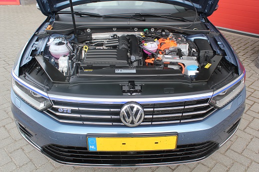 Rijervaring Chiptuning Passat GTE 218 PK 400 NM Voorkant