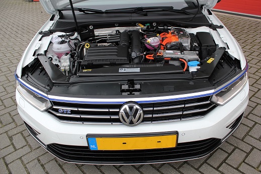 Rijervaring Chiptuning Passat GTE 218 PK 400 NM Voorkant